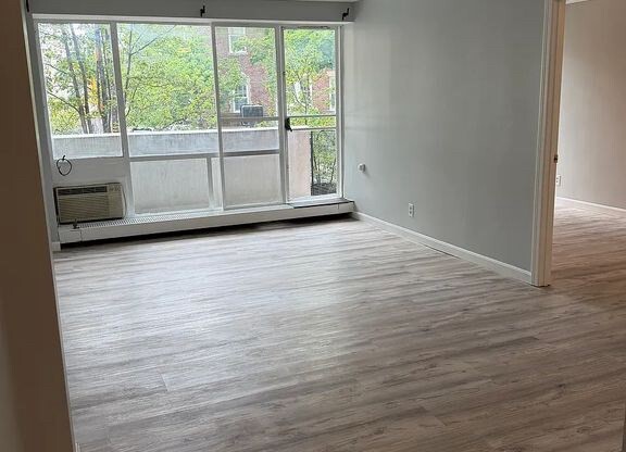 1 bed, 1 bath, 500 sqft, $2,800, Unit 212