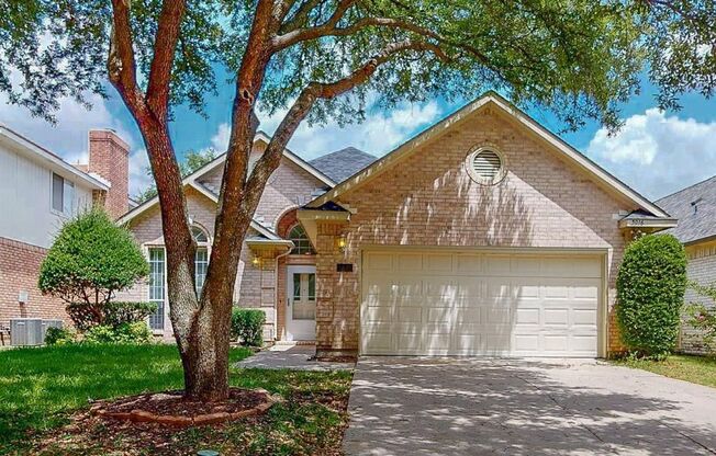 AMAZING 3/2/2 Home in Frisco ISD!