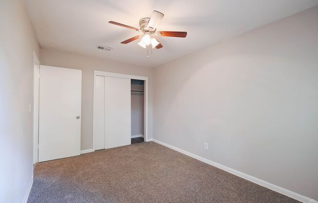 2 beds, 1 bath, 816 sqft, $1,245, Unit 2194-09