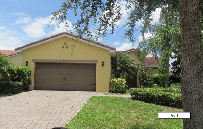 3 bedrooms 2 bath home for rent at 3838 Golden Knot Drive, Kissimmee, fl. 34746.