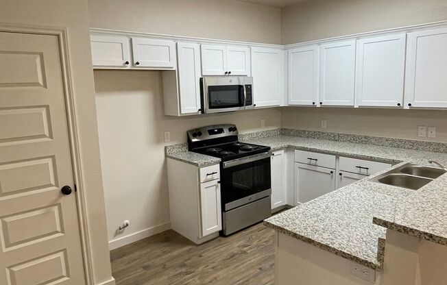 2 beds, 2 baths, $1,400