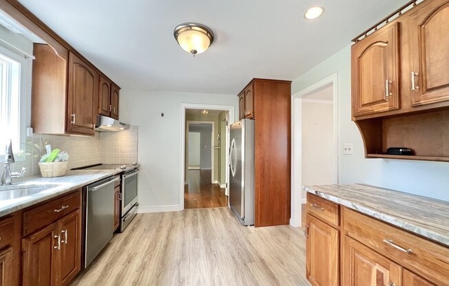 82 MT VERNON RD W