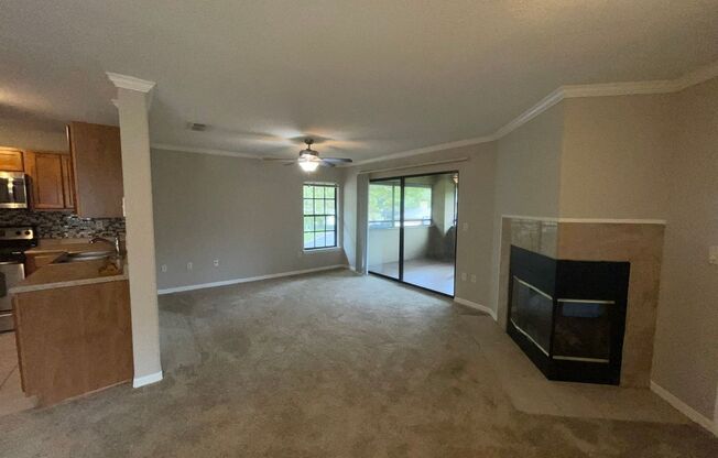 2 beds, 2 baths, $1,495, Unit 2002