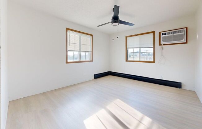 3 beds, 2 baths, 1,282 sqft, $1,440, Unit 316