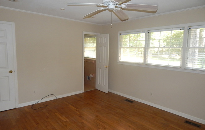 3 beds, 2 baths, $2,000