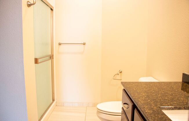 2 beds, 2 baths, $1,795, Unit 202
