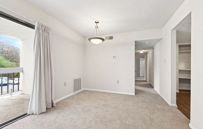 2 beds, 1.5 baths, $1,100, Unit Unit C-305