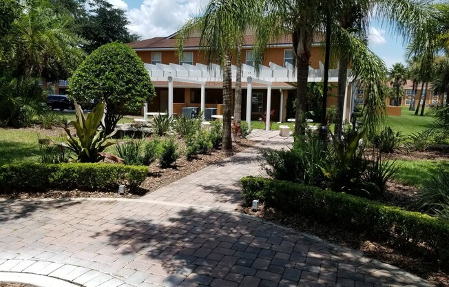 Charming 2 Bedroom, 2 Bath Condo in Gated Palm Pointe