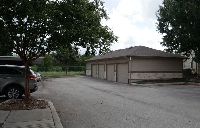 2 beds, 2 baths, 996 sqft, $1,649, Unit 4203-Corp