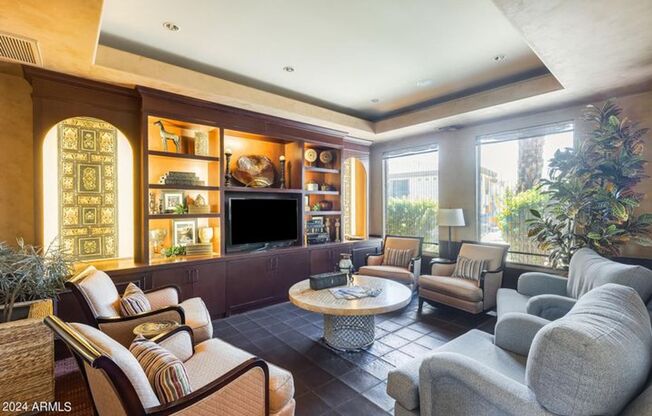 2 beds, 2 baths, $1,525, Unit UNIT 1116