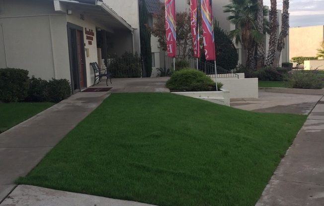 2 beds, 1.5 baths, 1,090 sqft, $1,650, Unit 58