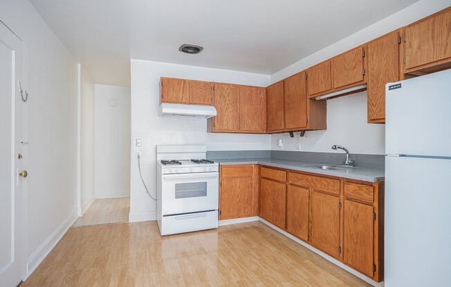 1 bed, 1 bath, $1,970, Unit 2316 Buena Vista Ave #2 - LU