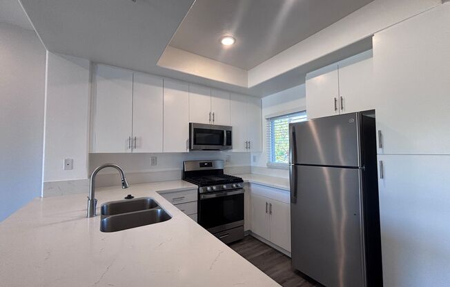 1 bed, 1 bath, 768 sqft, $2,748, Unit 306