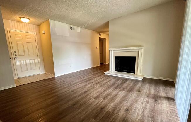 1 bed, 1 bath, 825 sqft, $1,050