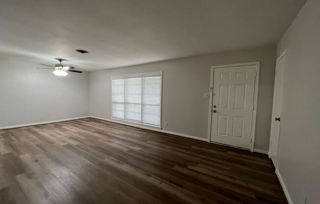 11526 Mullins Dr