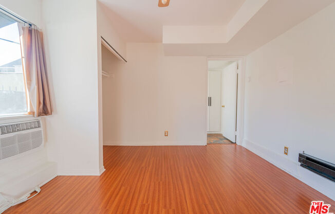 1 bed, 1.5 baths, 700 sqft, $2,625, Unit 23G