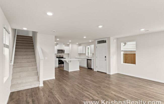 Spacious 2-Year-Old NEW CONSTRUCTION 4-Bedroom Home with Loft, 2-Car Garage & Private Yard