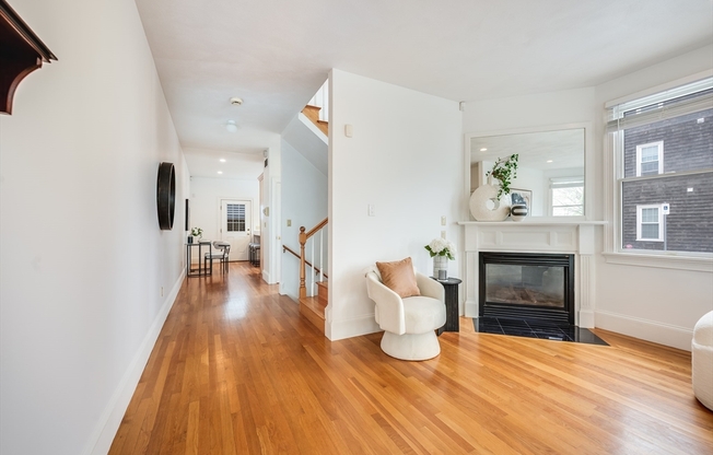 1520 COLUMBIA RD