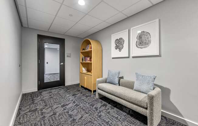Library Nook at Avant at the Arboretum Apartments in Lisle, IL 60532