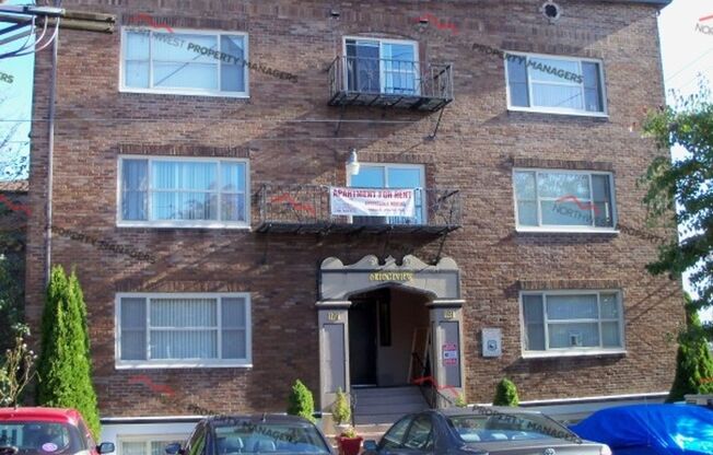 1 bed, 1 bath, 458 sqft, $1,095, Unit 1121-107