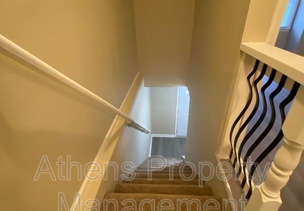 187 SHOEMAKER CT