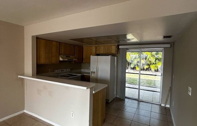 2 beds, 2 baths, 860 sqft, $1,350, Unit 4009 SE 11th Ave #105