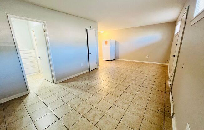 Studio, 1 bath, 556 sqft, $650