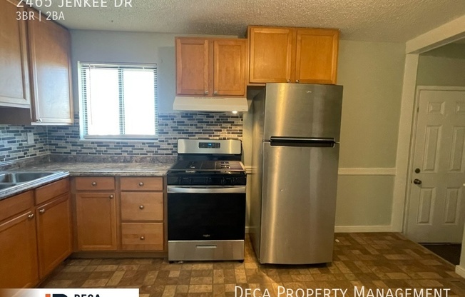 3 beds, 2 baths, 1,000 sqft, $1,545