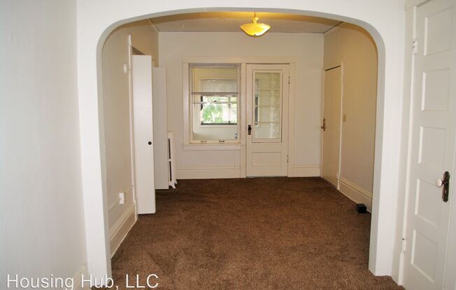 469 Herschel St.