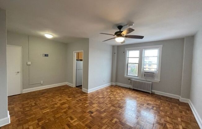 Studio, 1 bath, 340 sqft, $1,771, Unit 505