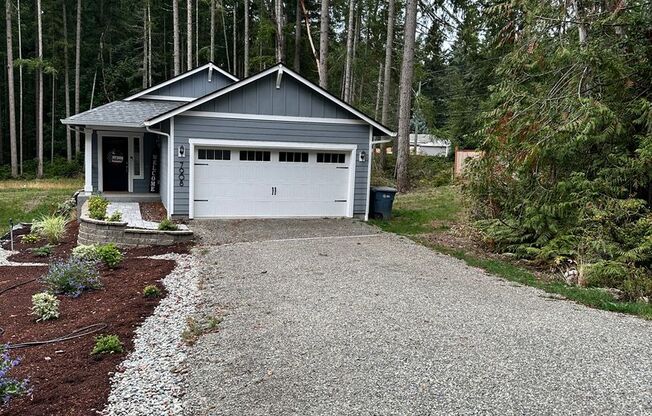 Newly built, clean and cozy home in desirable Gig Harbor!