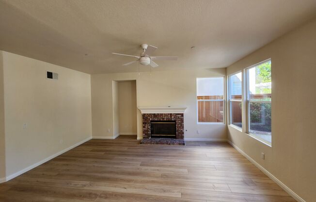 4S Ranch | Beautiful Large Home | 4 Bedroom + Bonus Rooms | Located in Cul-de-Sac