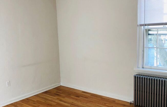 1 bed, 1 bath, 500 sqft, $1,299, Unit F706B