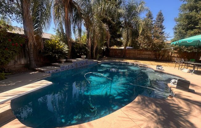 Beautiful home for rent in Visalia!