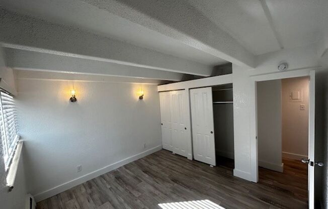 2 beds, 1 bath, 842 sqft, $1,350, Unit Apt 5