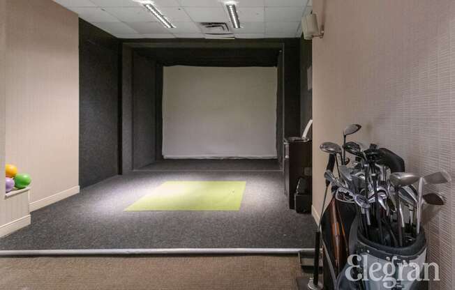 4 beds, 3 baths, 971 sqft, $10,900, Unit 8IJ