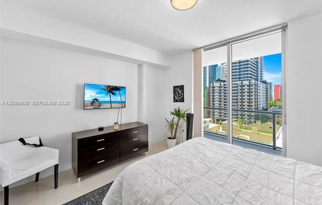 1 bed, 1 bath, $3,000, Unit # 1202 S