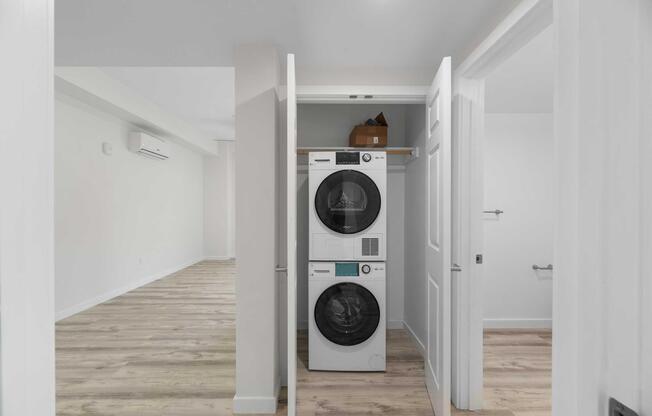 1 bed, 1 bath, 580 sqft, $1,995