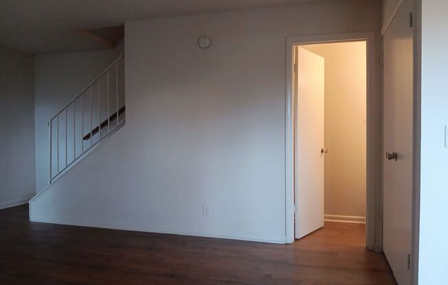 2 beds, 1.5 baths, 1,065 sqft, $1,250, Unit U07