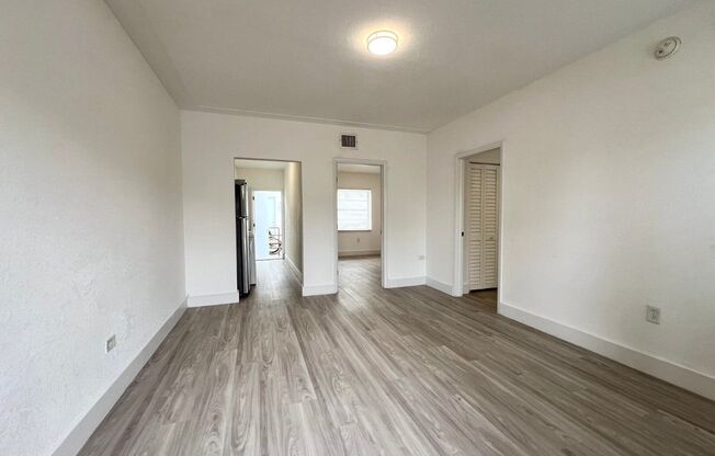 2 beds, 1 bath, 850 sqft, $2,150