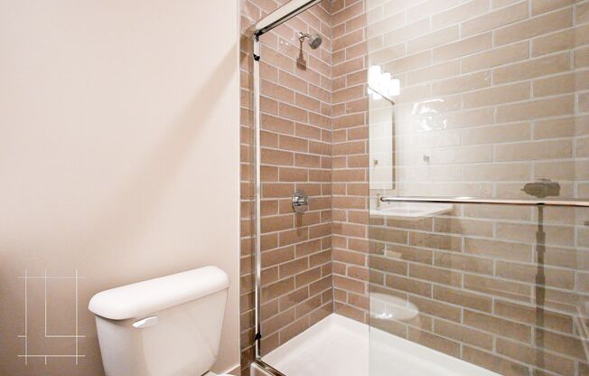 2 beds, 1 bath, $1,584, Unit 875 Michigan Ave Apt. 106