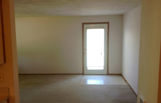 2 beds, 1 bath, $1,495