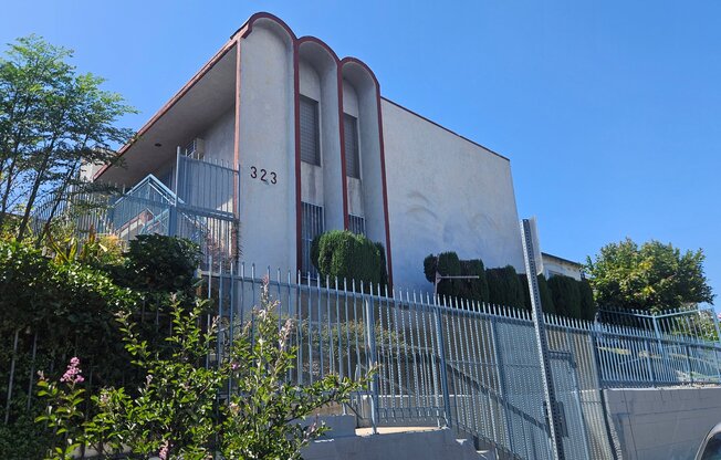 323 N RAMPART BLVD