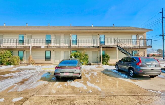 2 beds, 1 bath, 850 sqft, $825, Unit 7B