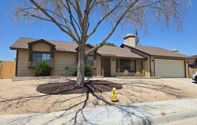 1743 W Avenue K9 Lancaster CA 93534