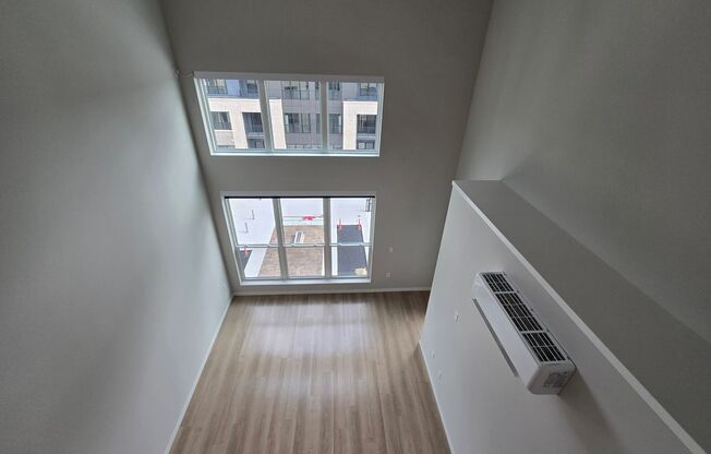 2 beds, 1 bath, 955 sqft, $2,080, Unit 8421-419