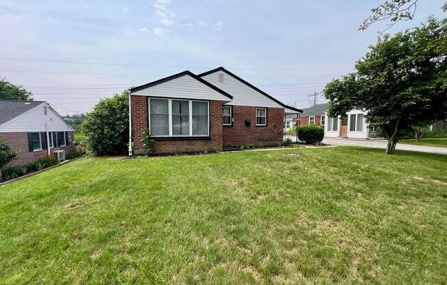 Stunning Single Family Home in King of Prussia! Available NOW!