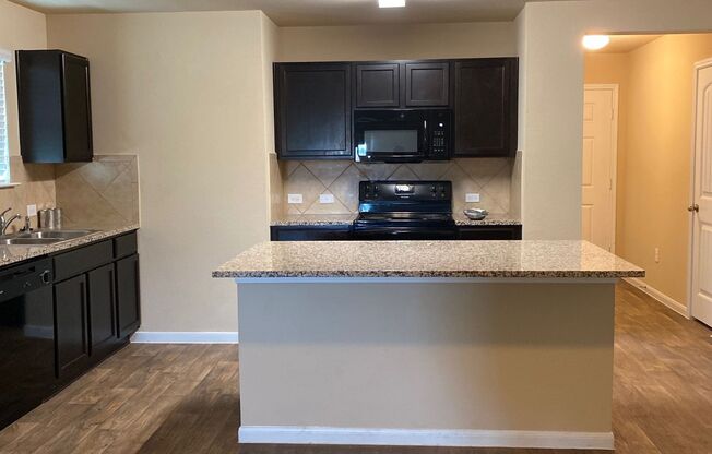 Great 4 Bedroom home with Open floor plan