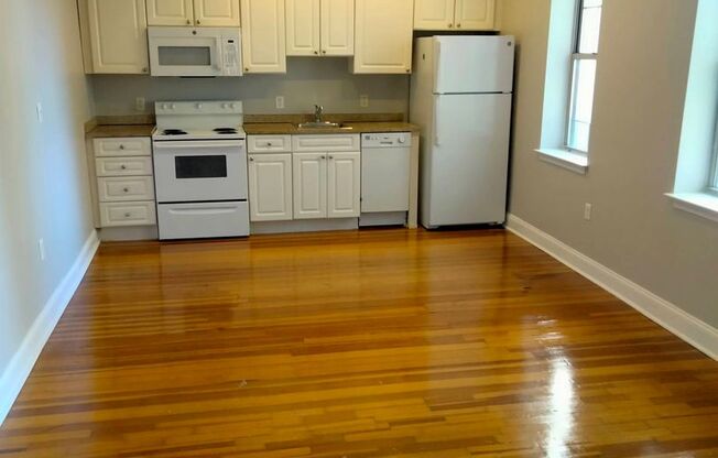 210 Farmington Ave