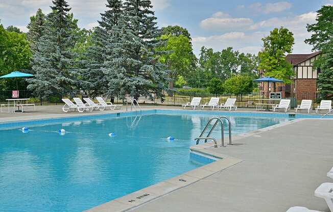 Pool with Sparkling Water at Charter Oaks Apartments, Michigan, 48423